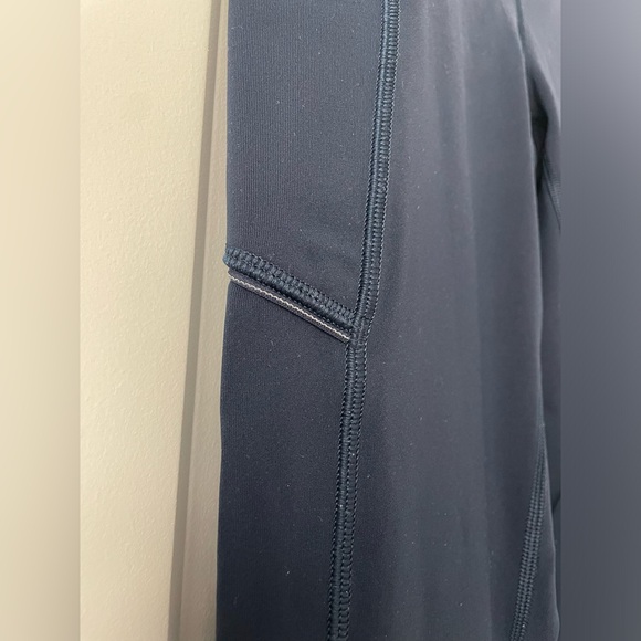 Lululemon Speed Up Tight *Full-On Luxtreme 28" Sz 4 in Midnight Navy - Picture 6 of 12